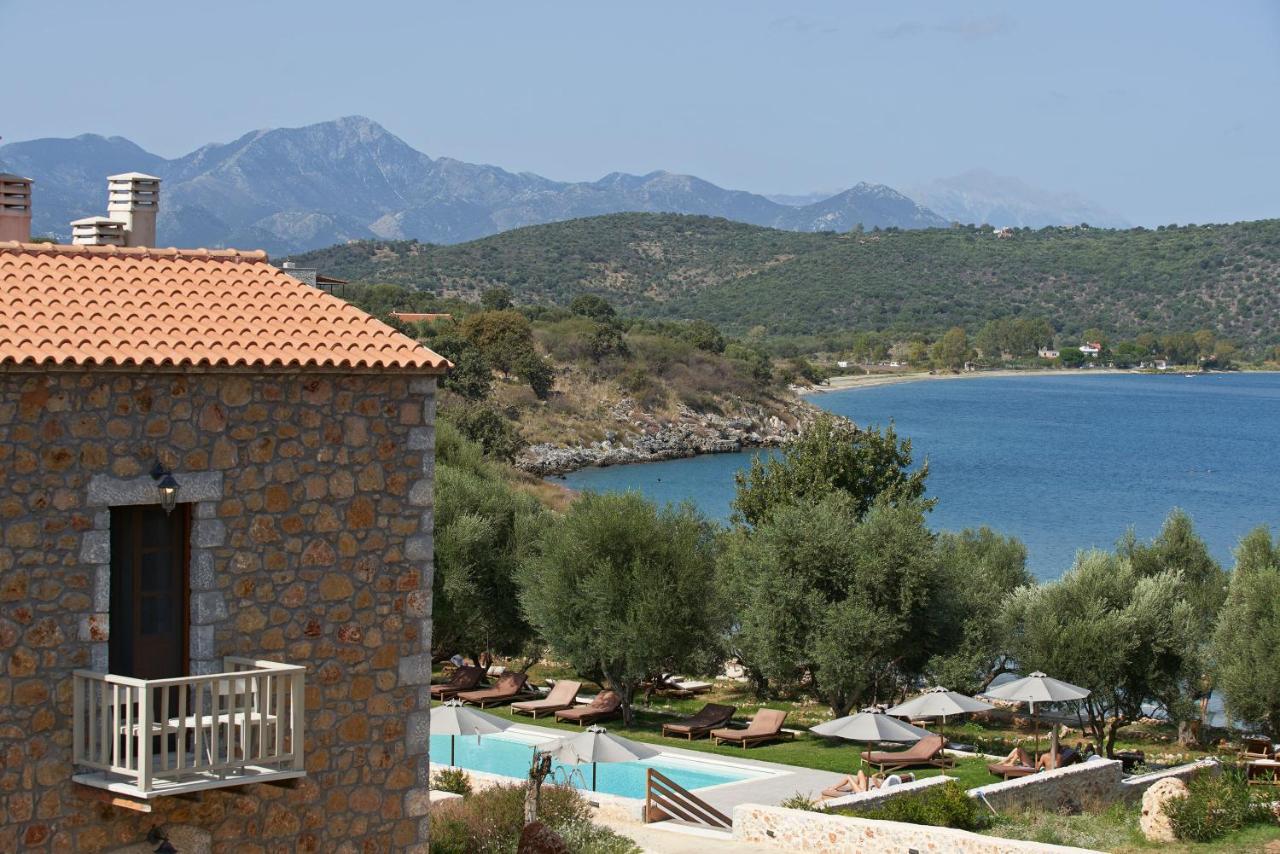 100 Rizes Seaside Resort- Small Luxury Hotels Of The World Kalivia  エクステリア 写真